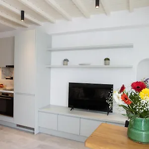 The Mykonos Bougainvillea Townhouse Mykonos Town