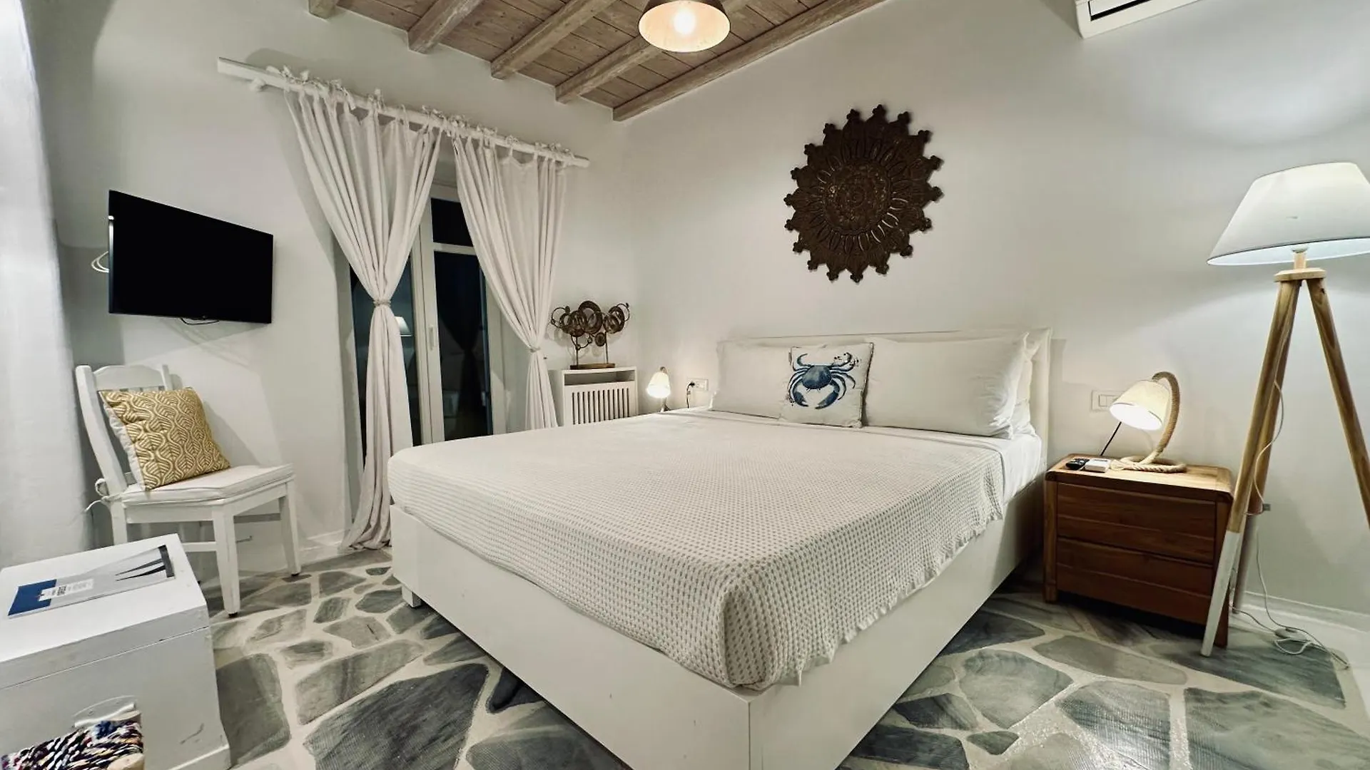 Helios Max Villa Mykonos Town 0*,