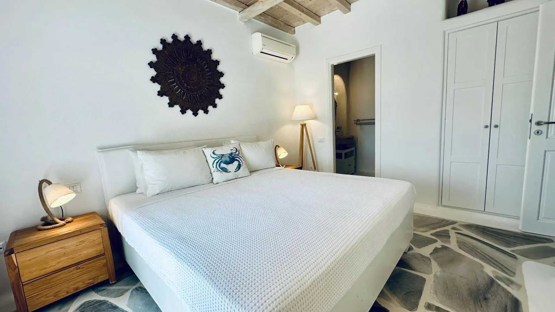 Helios Max Villa Mykonos Town 0*,  Greece