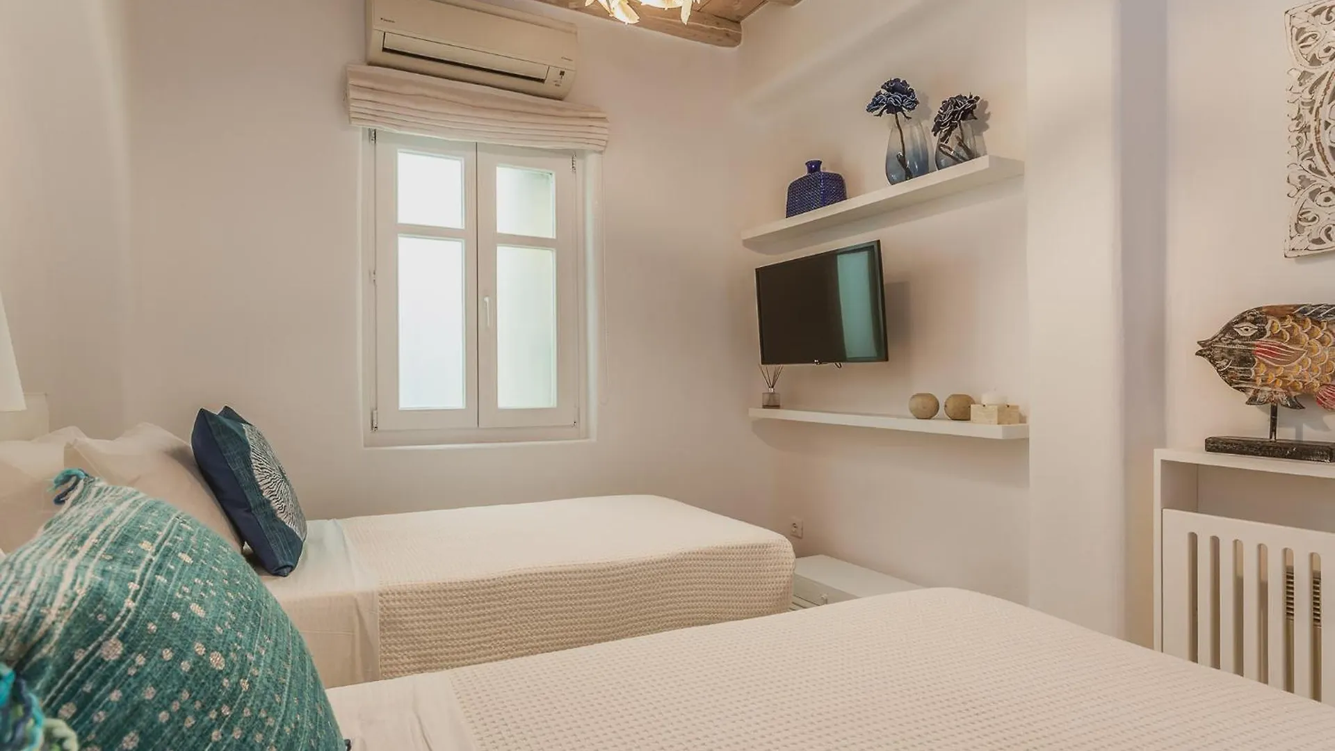 Helios Max Villa Mykonos Town 0*,  Grecja
