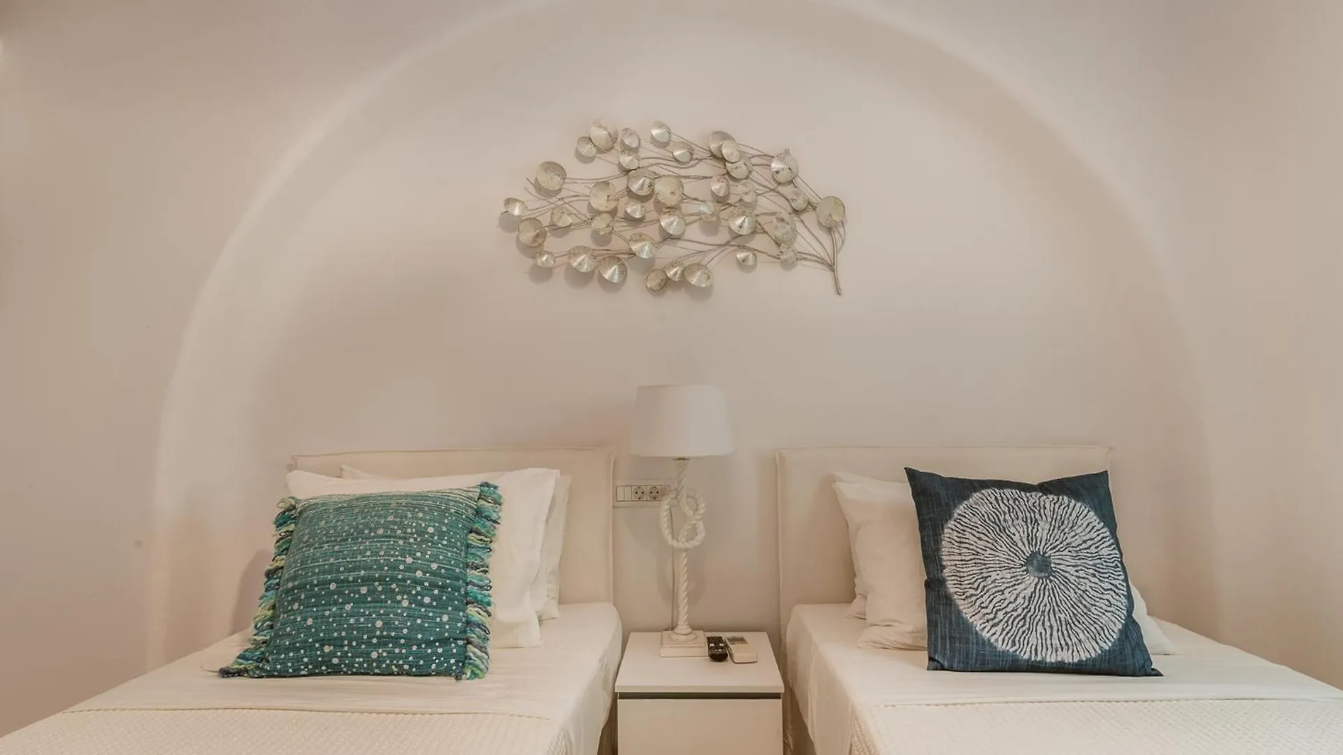 Helios Max Villa Mykonos Town 0*,  Grecja